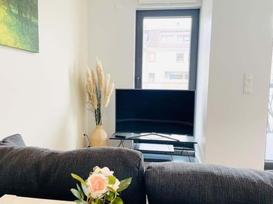 Apartment Luxury New Flat With Terrace & Parking-beg1